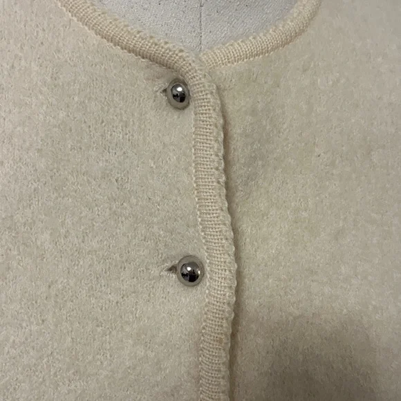 Carroll Reed Scallop-Edge Cream Button Front Jacket - Picture 4 of 8